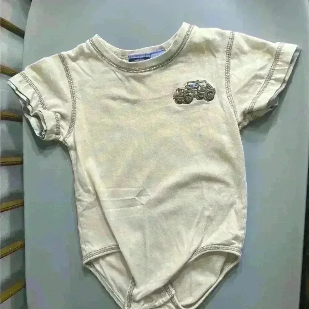 Vintage 100% cotton toddler neutral jeep embroidered bodysuit 36 months no flaws